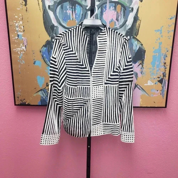 T & W Designs Black and White Jacket - Picture 1 of 5
